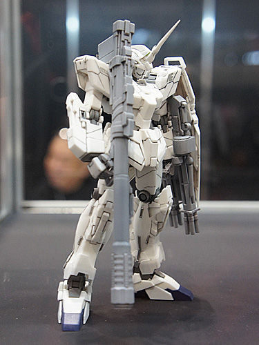 1/144 RX-0 ユニコーンガンダム ユニコーンモード（R.C.BERG & studio RECKLESS）