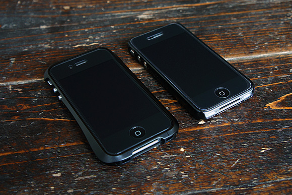 CLEAVE ALUMINIUM BUMPER for iPhone4（メテオブラック）