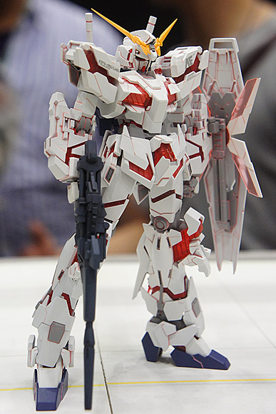 1/144 RX-0 ユニコーンガンダム デストロイモード（R.C.BERG & studio RECKLESS）