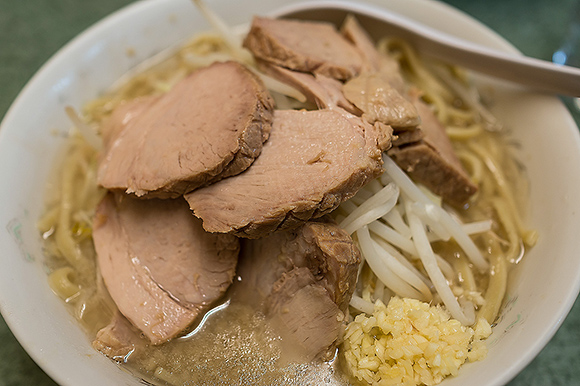 ラーメン二郎 新宿小滝橋通り店