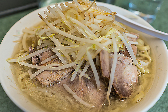 ラーメン二郎 新宿小滝橋通り店